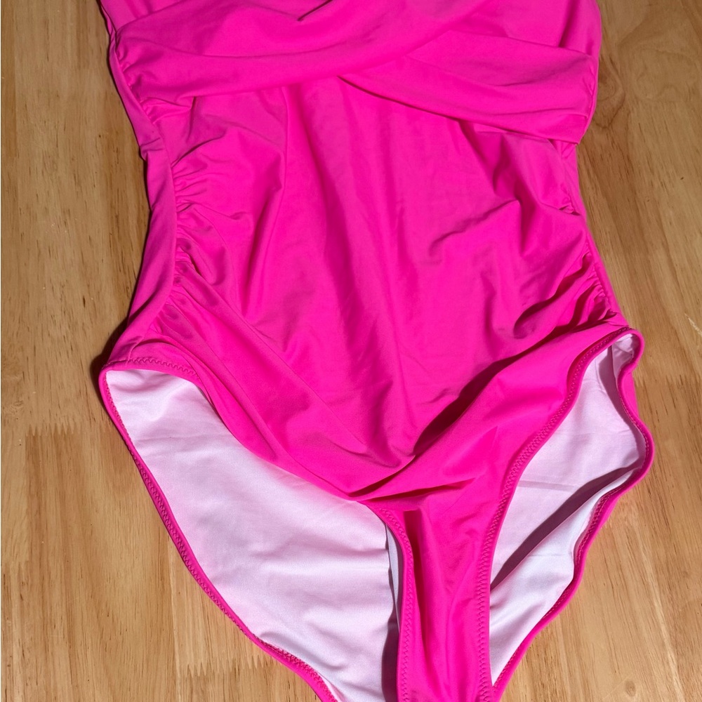 Amazon Women's Hot Pink One Piece Swimsuit, New - Picture 3 of 5